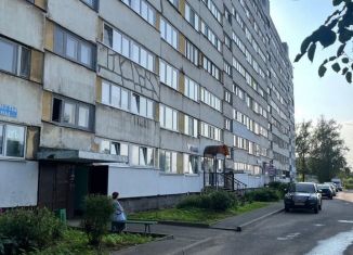 Продажа 3-ком. квартиры, 65 м2, Тихвин, 6-й микрорайон, 10