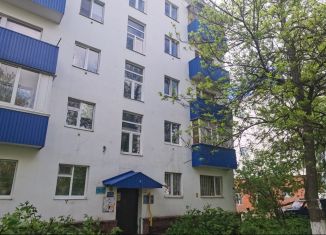 Продам 1-ком. квартиру, 32 м2, Республика Башкортостан, проспект Октября, 114/2