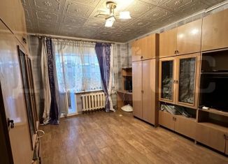 Продам 2-ком. квартиру, 53 м2, Екатеринбург, метро Ботаническая, улица Фрунзе, 75