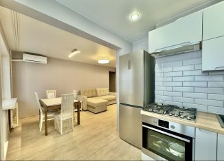 Продам 3-ком. квартиру, 60 м2, Ульяновск, улица Орджоникидзе, 55