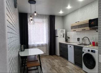 Продается 3-комнатная квартира, 72.7 м2, Абакан, улица Арбан, 16