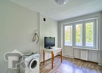 Продается 1-ком. квартира, 35 м2, Москва, улица Пырьева, 9, район Раменки