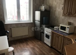 Продаю 1-комнатную квартиру, 34 м2, Тюмень, улица Василия Гольцова, 2