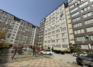 Продается 3-комнатная квартира, 97 м2, Каспийск, Кавказская улица, 28