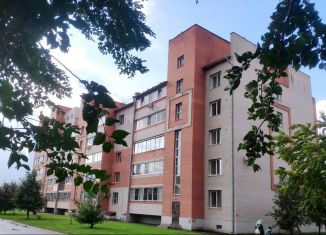 Продажа 2-комнатной квартиры, 64.2 м2, Барнаул, Индустриальный район, Лазурная улица, 33