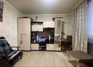 Продам 2-ком. квартиру, 35 м2, Аксай, улица Платова, 68