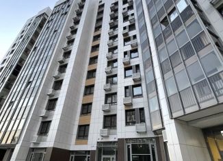 Продам трехкомнатную квартиру, 76.2 м2, Москва, улица Петра Алексеева, 10, станция Рабочий Посёлок