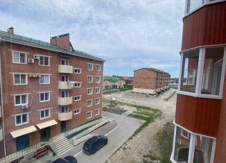 Продается двухкомнатная квартира, 55.5 м2, Моздок, улица Аслана Лалиева, 8