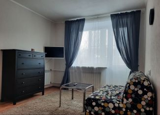 Сдам 1-комнатную квартиру, 30 м2, Ленинградская область, улица Акулова, 8