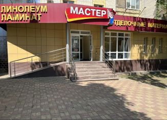 Продаю торговую площадь, 250 м2, Старый Оскол, микрорайон Приборостроитель, 53