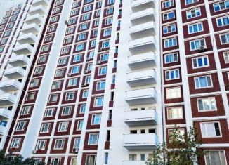 Продажа трехкомнатной квартиры, 76.5 м2, Москва, метро Калужская, улица Академика Пилюгина, 12к2