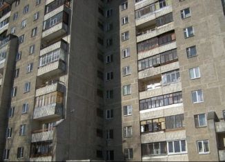 Продаю трехкомнатную квартиру, 65 м2, Екатеринбург, улица Ильича, 43, метро Машиностроителей