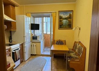 Сдам в аренду 2-ком. квартиру, 60 м2, Уфа, улица Мингажева, 59