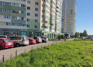 Продаю 2-ком. квартиру, 62.8 м2, посёлок Шушары, Новгородский проспект, 10к2