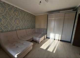 Сдаю 1-ком. квартиру, 40 м2, Красноярский край, улица Академика Киренского, 32