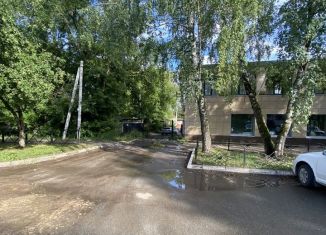 Сдам в аренду гараж, 30 м2, Татарстан, улица Гагарина, 51