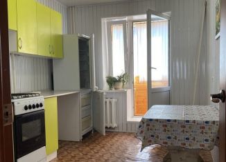 Продам 2-ком. квартиру, 60 м2, Уфа, улица Шмидта, 16