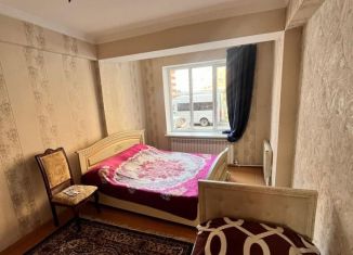 Сдаю в аренду 2-ком. квартиру, 100 м2, Дагестан, улица Сальмана, 65Б