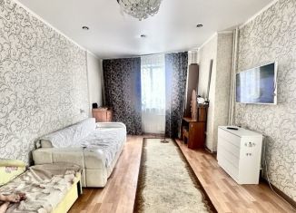 Продается 2-ком. квартира, 65 м2, Татарстан, улица 40 лет Победы, 33А