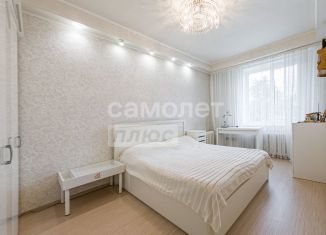 Продам 4-комнатную квартиру, 83.8 м2, Екатеринбург, улица Ильича, 10, метро Проспект Космонавтов