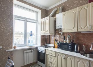 Продам 2-комнатную квартиру, 50 м2, Севастополь, улица Героев Севастополя, 20