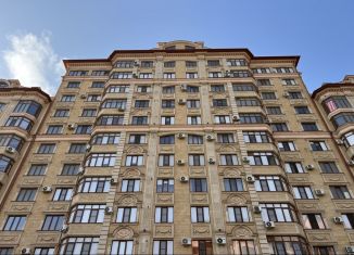 Продам 2-ком. квартиру, 79 м2, Дагестан, Молодёжная улица, 8