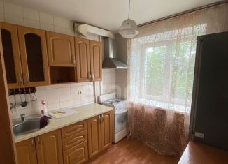 Сдаю 3-ком. квартиру, 46 м2, Новосибирск, Каменская улица, 82