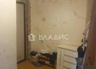 Продается 2-ком. квартира, 50 м2, посёлок Мичуринский, Ягодная улица, 4