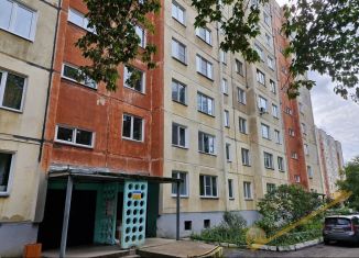 Продам двухкомнатную квартиру, 50 м2, Красноярский край, Ленинградский проспект, 1