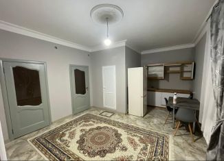 Сдам 2-ком. квартиру, 40 м2, Дагестан, Грозненская улица, 110