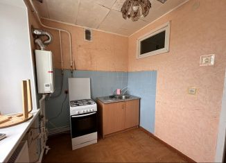 Продам двухкомнатную квартиру, 46 м2, поселок городского типа Уруссу, улица Альберта Шамкина, 51