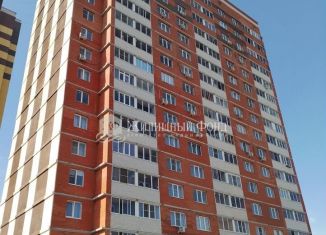 Продаю 1-ком. квартиру, 42 м2, Курск, проспект Дружбы, 19Д