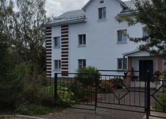 Продажа 4-ком. квартиры, 128 м2, поселок Караваево, Школьная улица, 1А