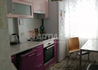 Продам двухкомнатную квартиру, 45 м2, Нижний Новгород, улица Адмирала Макарова, 7к1, метро Заречная