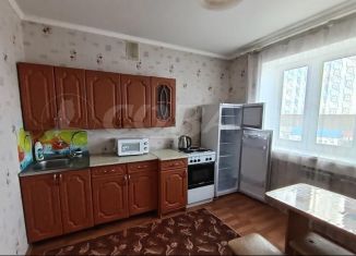 Продам 1-ком. квартиру, 38 м2, Тобольск, микрорайон 7А, 21Б