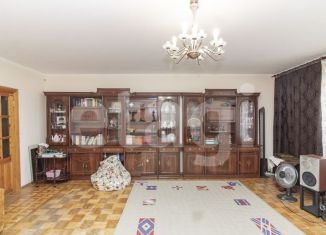 Продам 4-комнатную квартиру, 119 м2, Тюмень, Центральный округ, улица Попова, 7