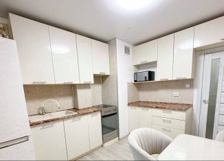 Продам 2-ком. квартиру, 55 м2, Ростов-на-Дону, Коммунистический проспект, 25