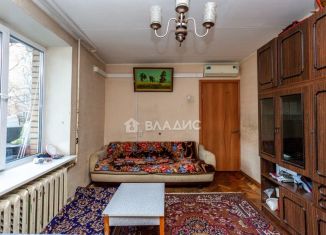 Продажа 2-ком. квартиры, 45 м2, Химки, улица Ватутина, 3