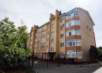 Продается 4-ком. квартира, 115 м2, Ставропольский край, улица Серова, 472/2