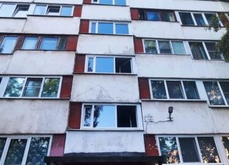 Продам 1-ком. квартиру, 30.6 м2, Санкт-Петербург, проспект Художников, 24к3, муниципальный округ Сергиевское