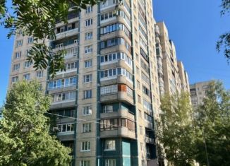 Продам 3-ком. квартиру, 80 м2, Санкт-Петербург, метро Проспект Большевиков, проспект Косыгина, 31к2