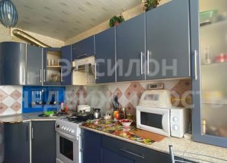 Продажа 3-ком. квартиры, 61.2 м2, Курск, улица Серёгина, 30