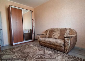 Сдается двухкомнатная квартира, 60 м2, Астрахань, Курская улица, 59