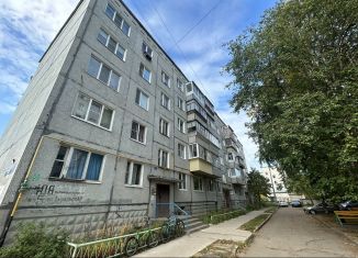 Продается 1-комнатная квартира, 31 м2, Сыктывкар, Емвальская улица, 5