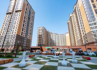 Продается 3-комнатная квартира, 105 м2, Краснодар, микрорайон Достояние, улица Григория Булгакова, 10