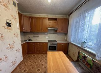 Продаю трехкомнатную квартиру, 75 м2, Москва, Новопеределкинская улица, 8