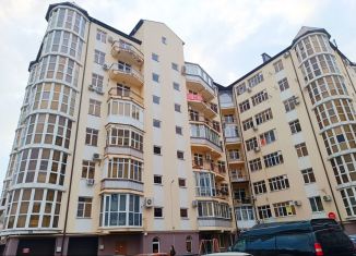 Продаю 3-комнатную квартиру, 130 м2, Ессентуки, улица Ленина, 14