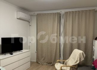 3-комнатная квартира в аренду, 88 м2, Москва, Ярцевская улица, 24к1, район Кунцево