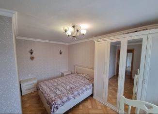 Сдача в аренду 3-ком. квартиры, 70 м2, Владикавказ, Весенняя улица, 11к2, 12-й микрорайон