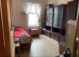 Сдача в аренду комнаты, 12.3 м2, Гатчина, улица Чкалова, 41